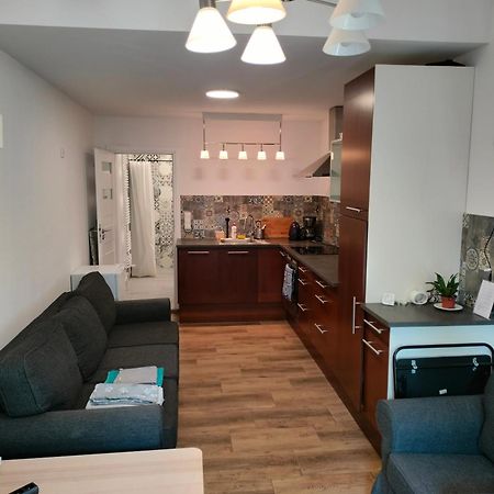Urocze Studia W Lomiankach, 1- Z Sauna I Tarasem, 2- Z Kominkiem, 3- Ekonomiczne, 7Km Metro Mlociny Warszawa Łomianki Extérieur photo