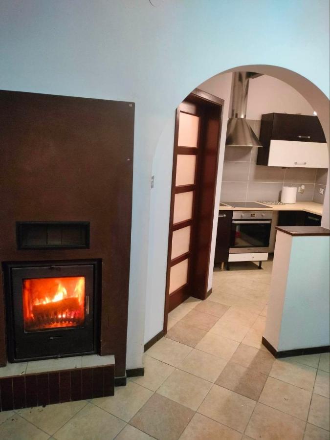 Urocze Studia W Lomiankach, 1- Z Sauna I Tarasem, 2- Z Kominkiem, 3- Ekonomiczne, 7Km Metro Mlociny Warszawa Łomianki Extérieur photo