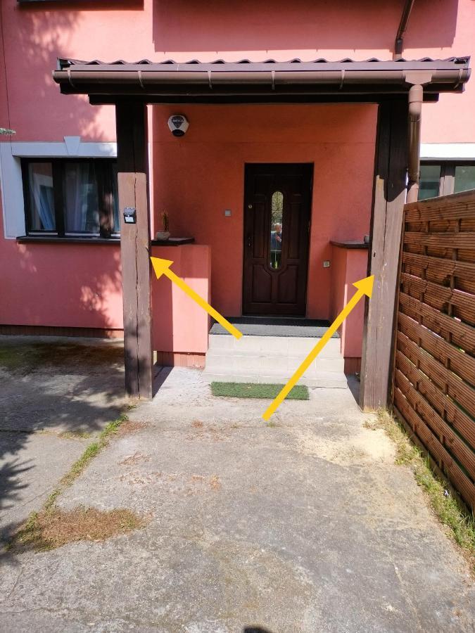 Urocze Studia W Lomiankach, 1- Z Sauna I Tarasem, 2- Z Kominkiem, 3- Ekonomiczne, 7Km Metro Mlociny Warszawa Łomianki Extérieur photo