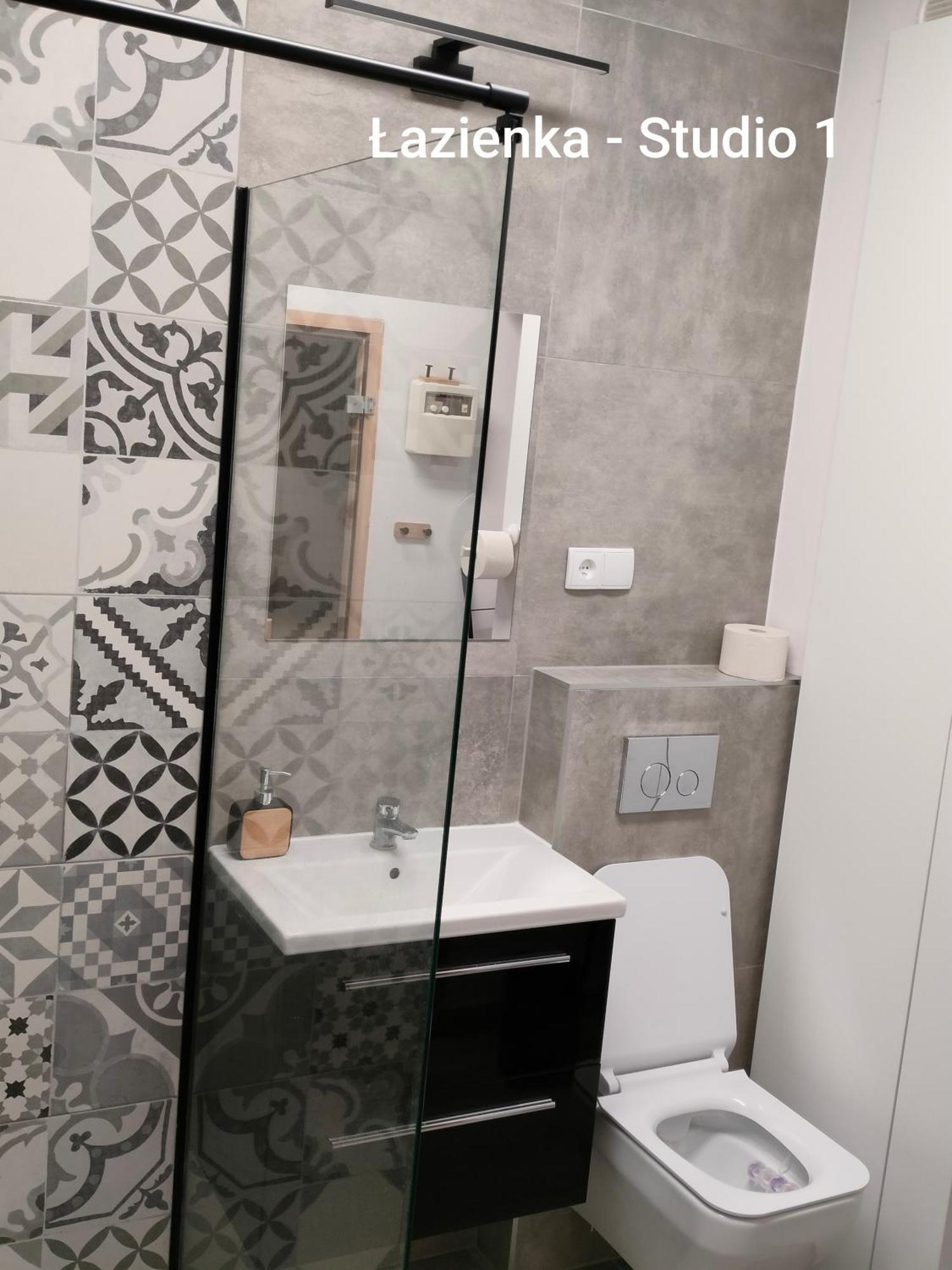 Urocze Studia W Lomiankach, 1- Z Sauna I Tarasem, 2- Z Kominkiem, 3- Ekonomiczne, 7Km Metro Mlociny Warszawa Łomianki Extérieur photo